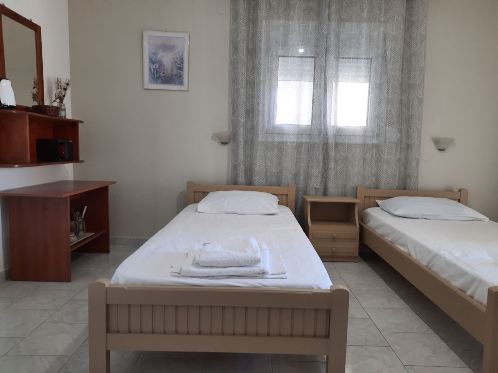 Voula Lentas Ditikos Beach Rooms