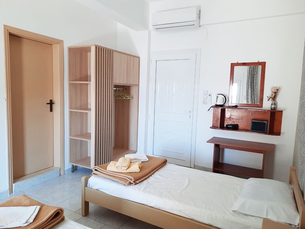 Voula Lentas Ditikos Beach Rooms