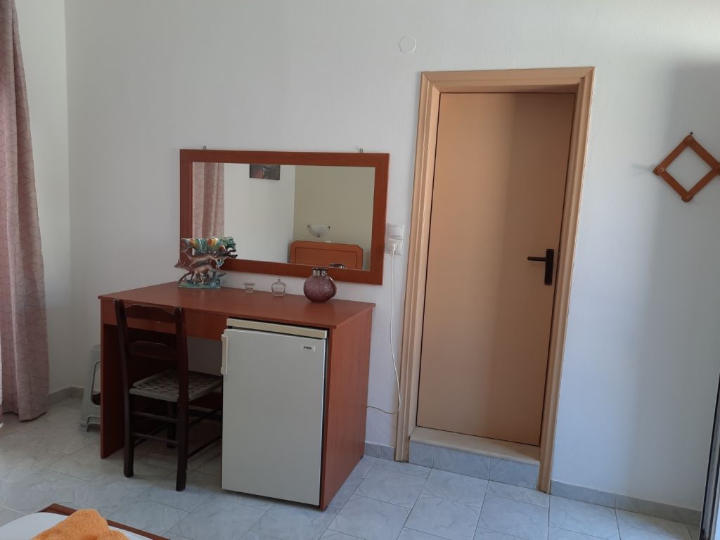 Voula Lentas Ditikos Beach Rooms