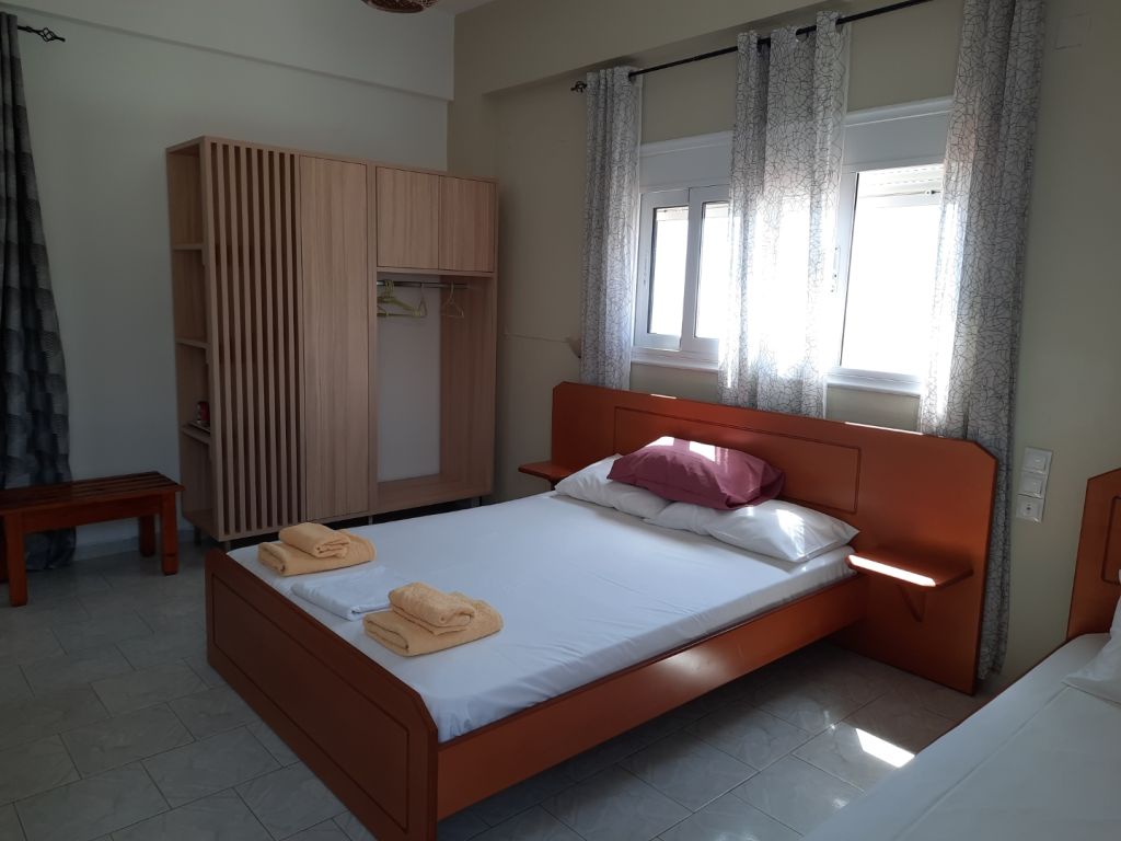 Voula Lentas Ditikos Beach Rooms