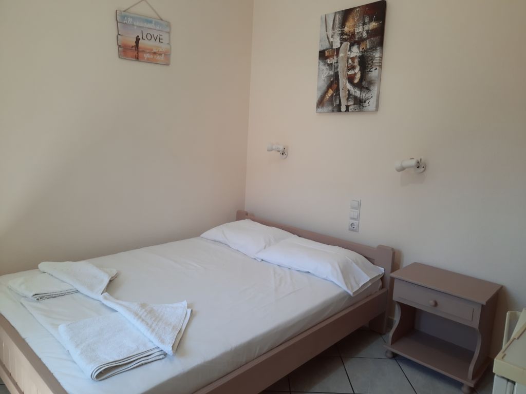 DOUBLE ROOM WITH MOUNTAIN VIEW (#6)