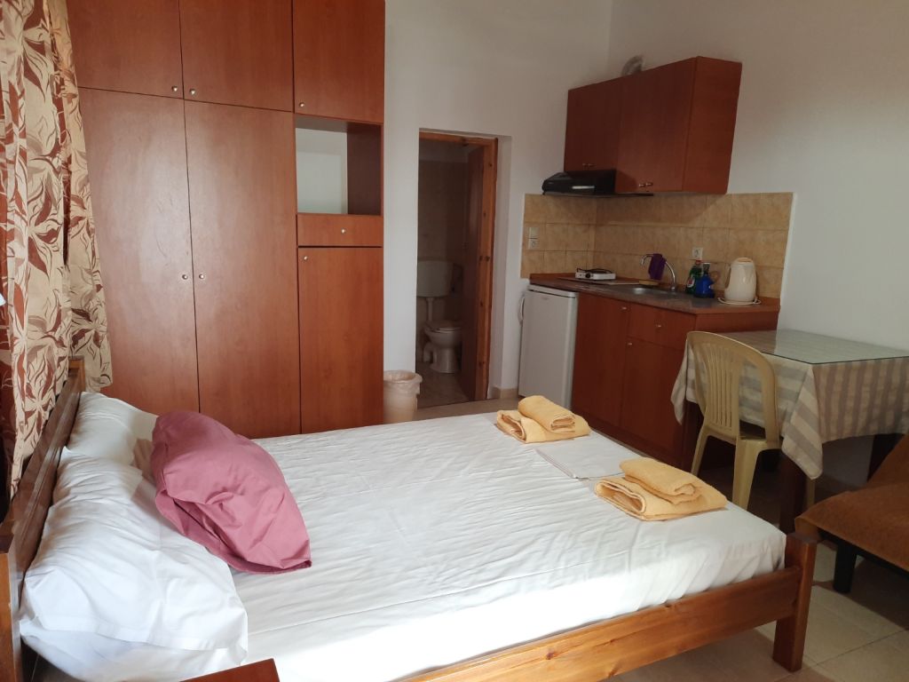 Voula Lentas Ditikos Beach Rooms