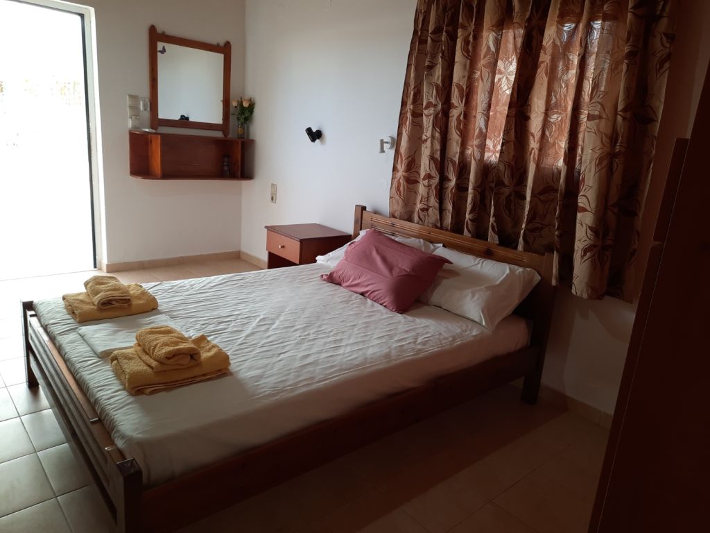 Voula Lentas Ditikos Beach Rooms