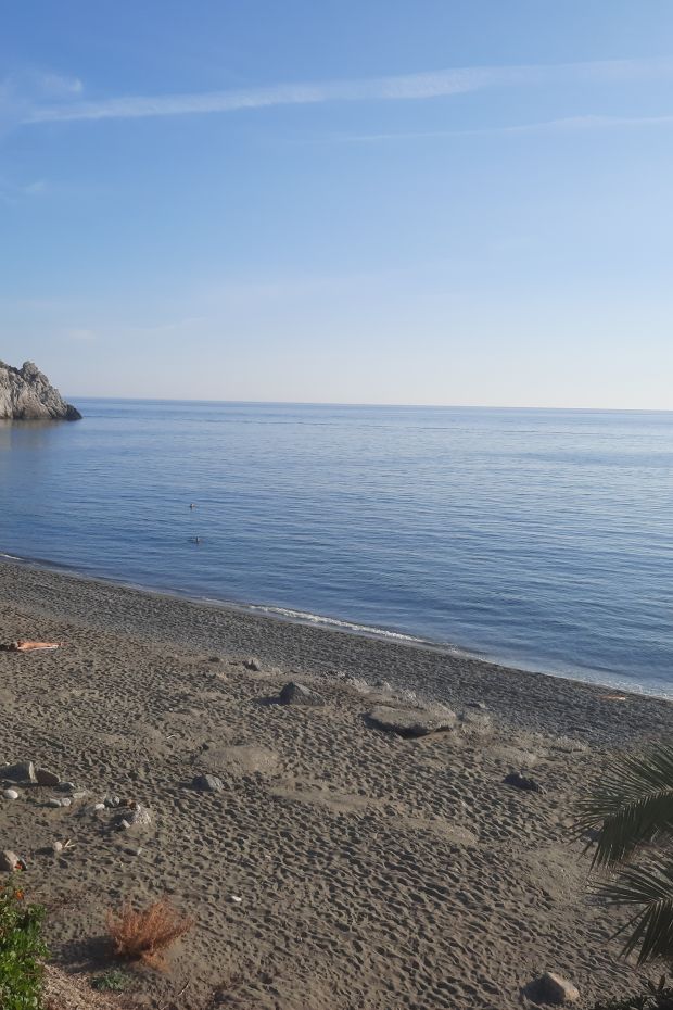 VOULA BEACH RENT ROOMS DITIKOS