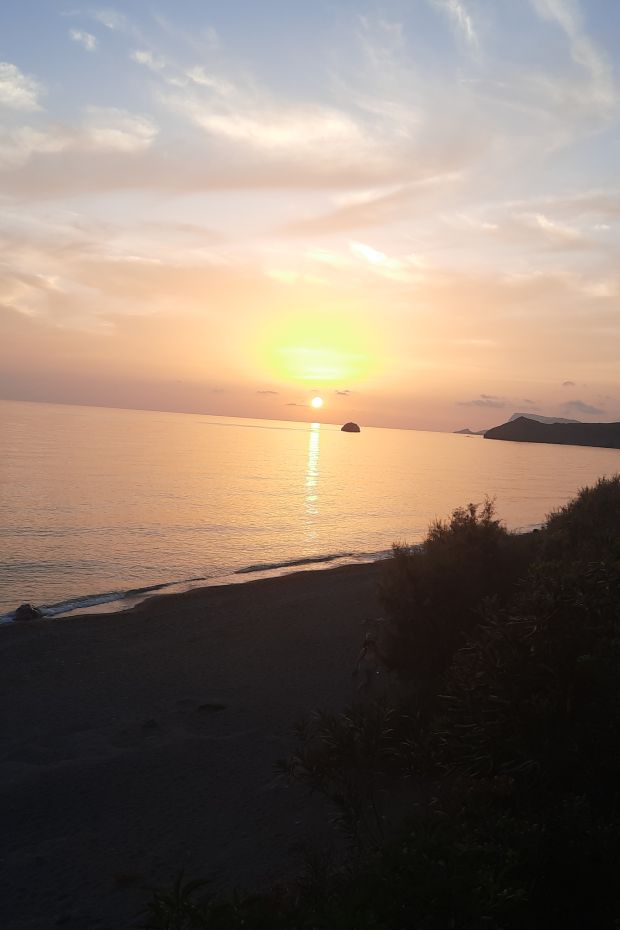 VOULA BEACH RENT ROOMS DITIKOS