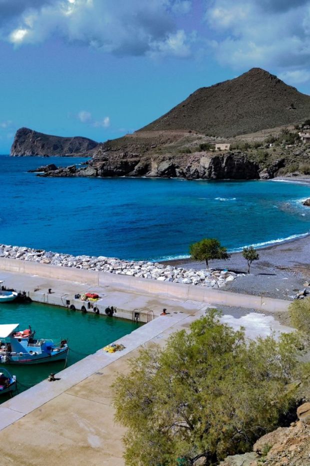 VOULA BEACH RENT ROOMS DITIKOS